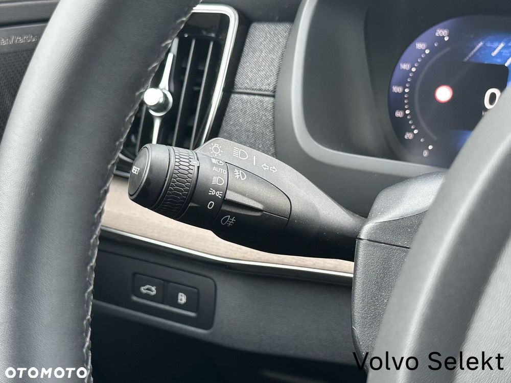 Volvo XC 90 - 25