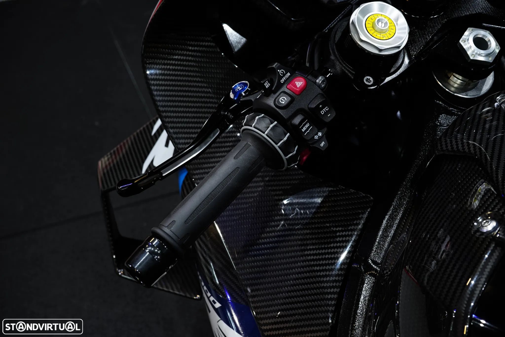 BMW M 1000 RR - 13