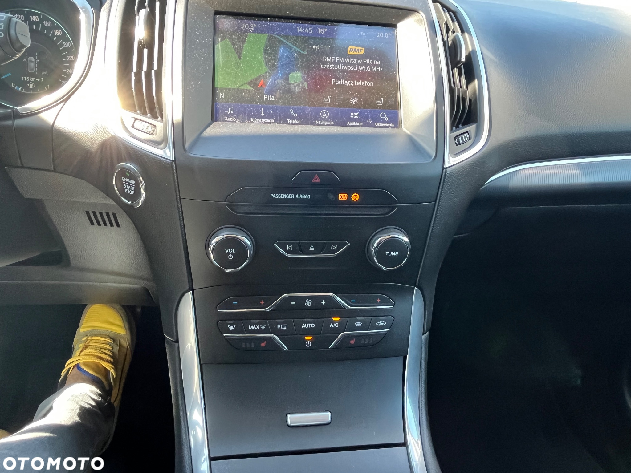 Ford S-Max 2.0 EcoBlue Titanium - 26