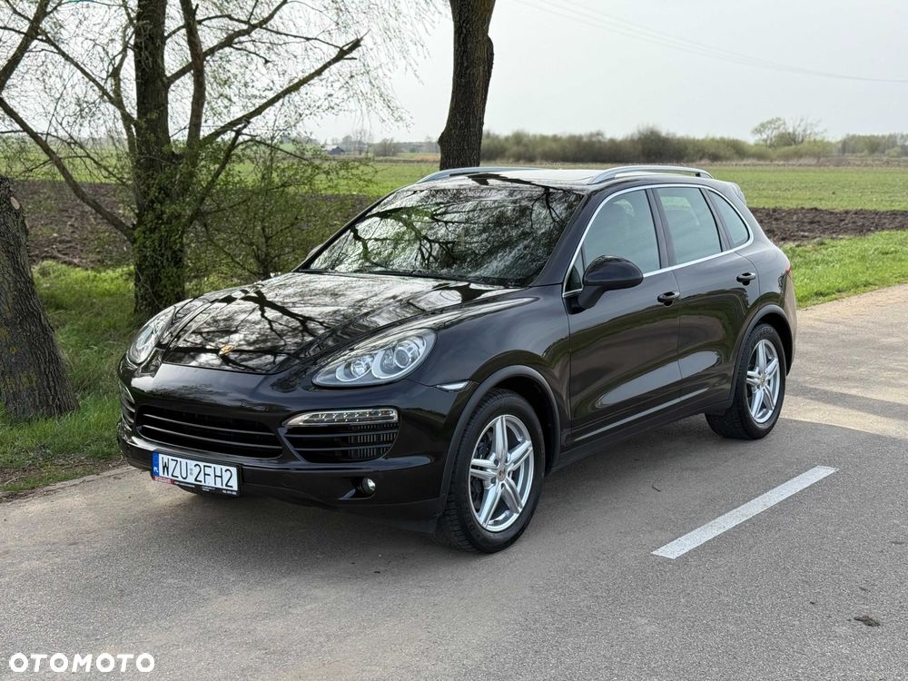 Porsche Cayenne - 1