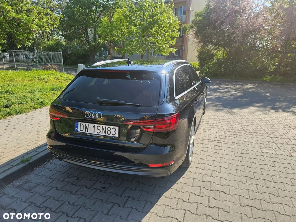 Audi A4 Avant 40 TDI S Line S tronic - 12