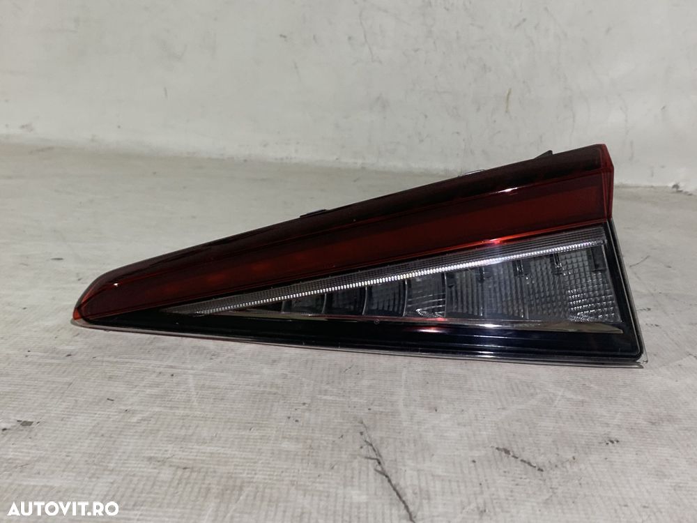 Lampa stop stanga pe hayon, Skoda Enyaq, 2021, 2022, 2023, 2024, cod origine OE 5LG945307B. - 2