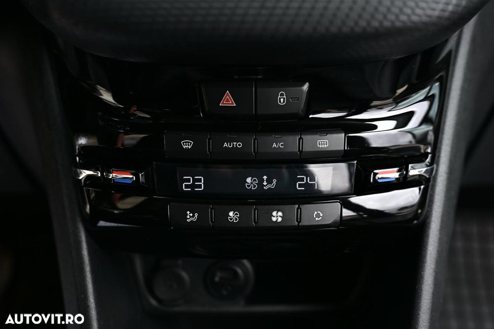 Peugeot 2008 82 VTI Allure - 12