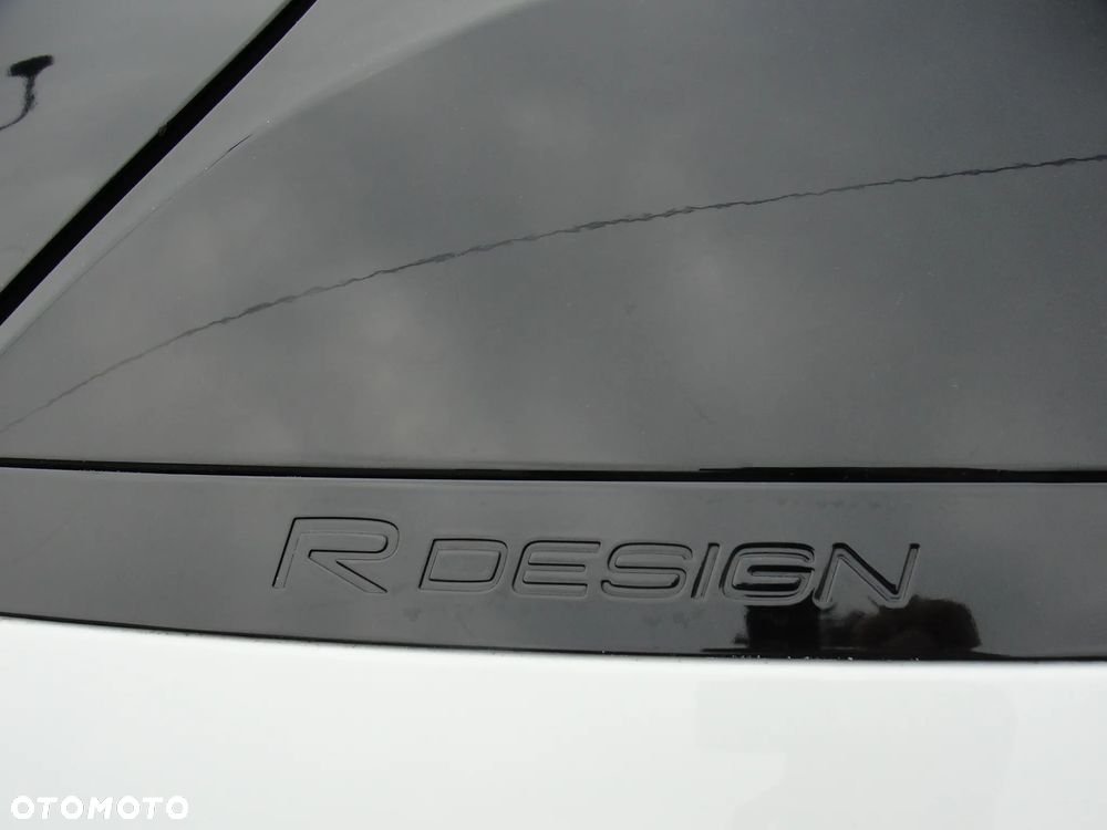 Volvo XC 40 D4 AWD Geartronic R-Design - 24