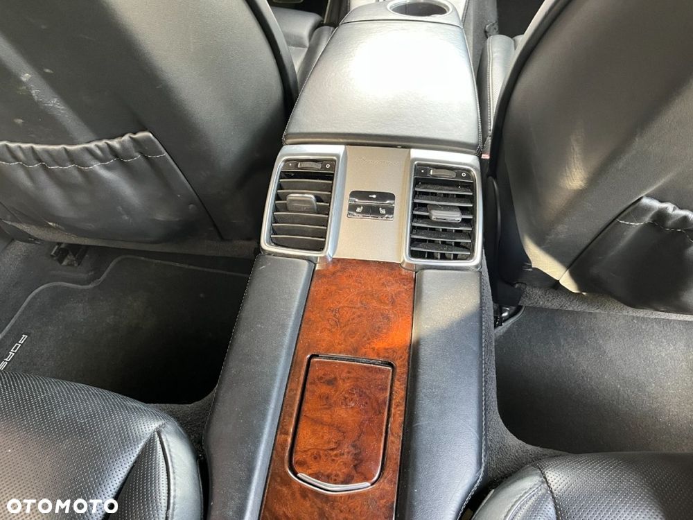 Porsche Panamera Turbo - 28
