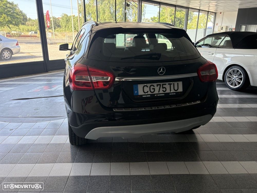 Mercedes-Benz GLA 180 (CDI) d Urban - 3