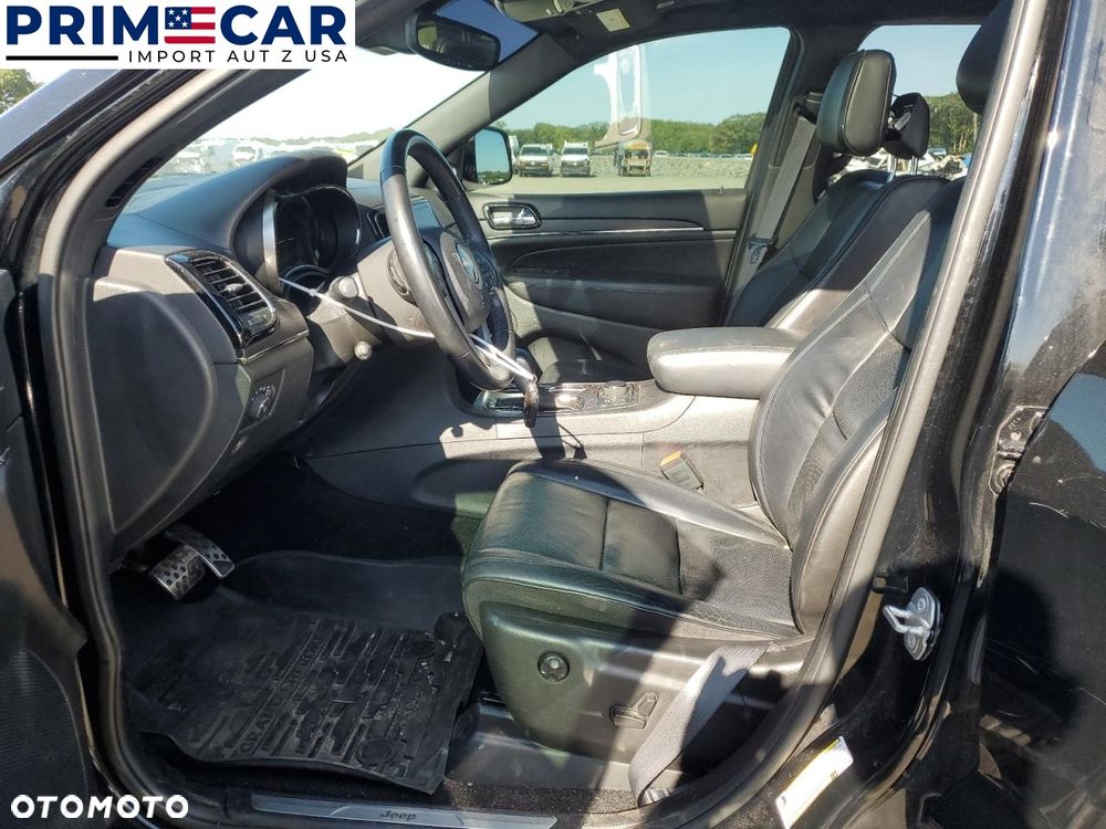 Jeep Grand Cherokee - 8