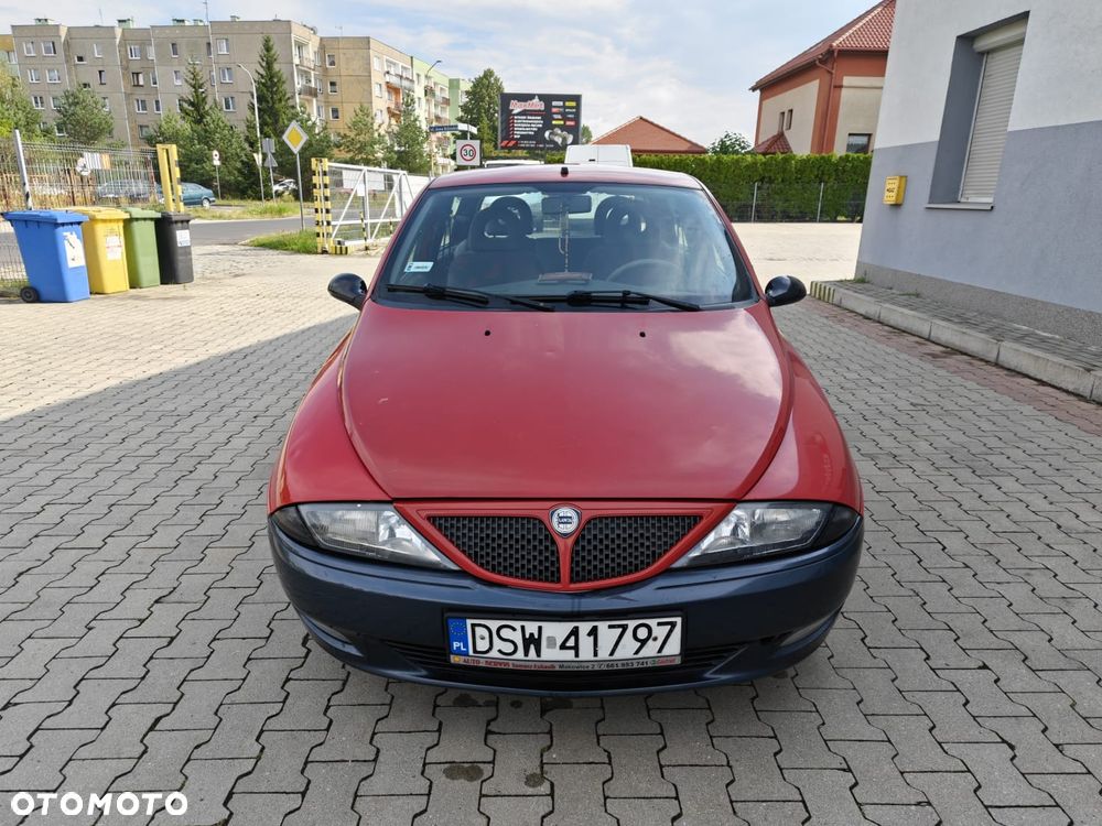 Lancia Ypsilon - 2