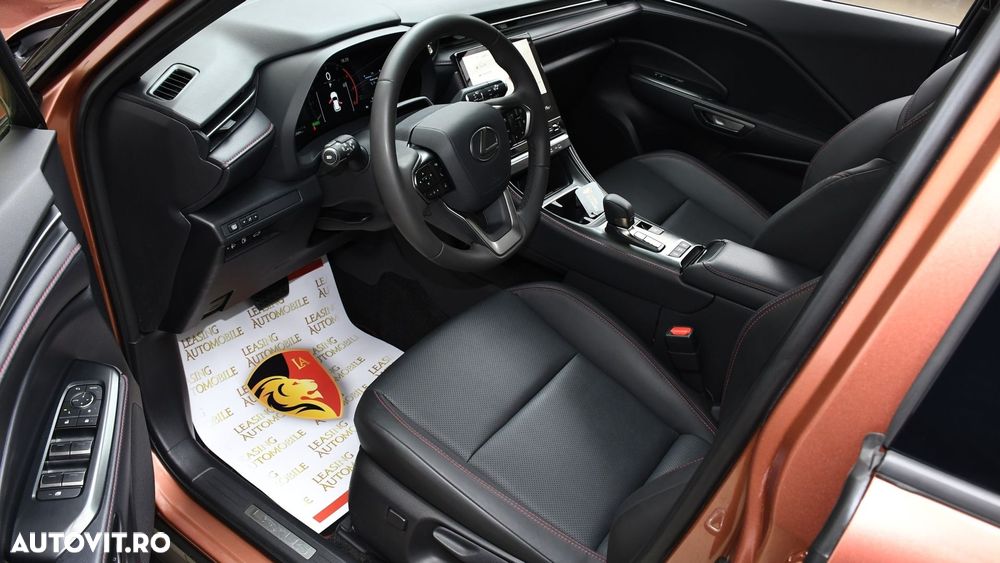 Lexus LBX 1.5 HEV 4x2 CVT Emotion - 14