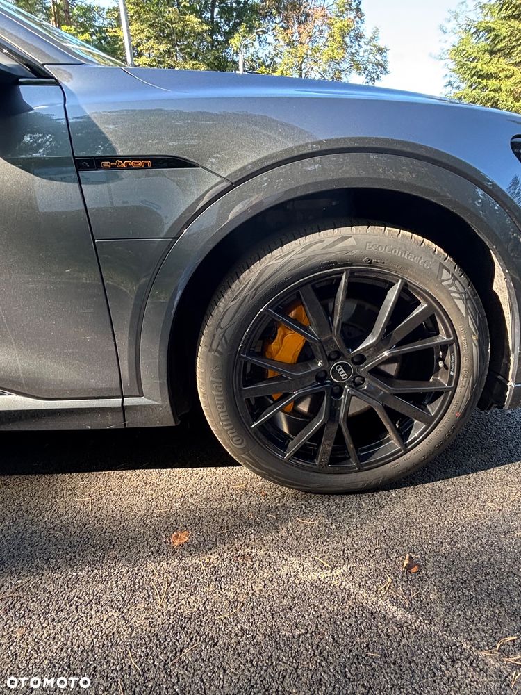 Audi Q8 Sportback e-tron - 35
