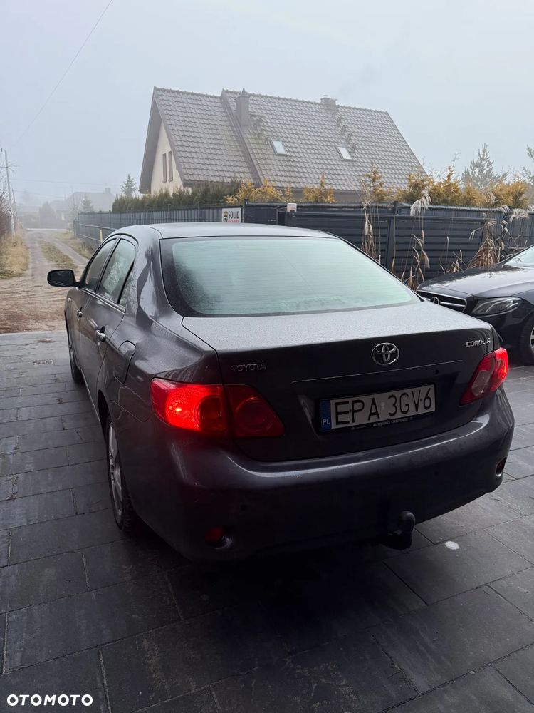 Toyota Corolla 1.6 VVT-i Premium - 9