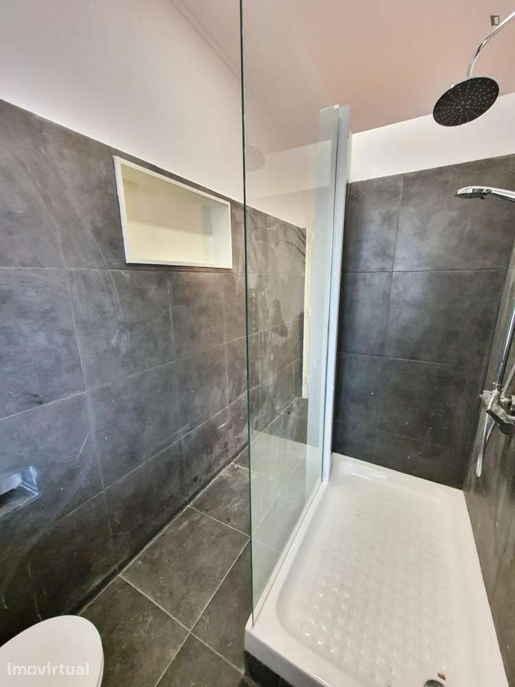 Quarto - localizado em Alameda Lisbon - Grande imagem: 5/12