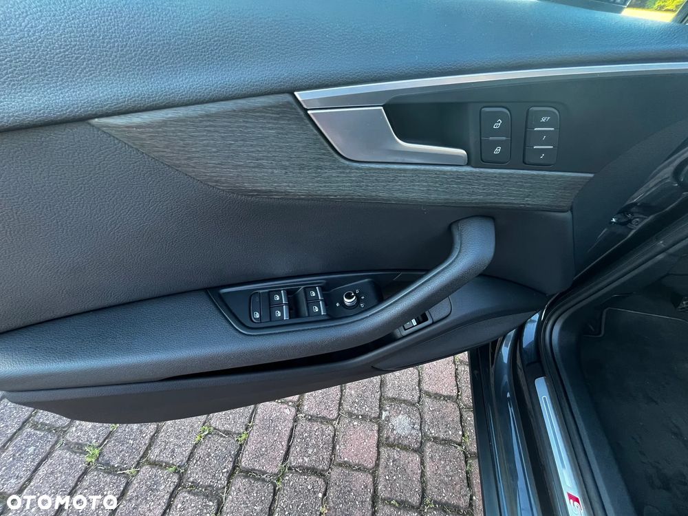 Audi A4 Limousine 2.0 TFSI quattro S tronic design - 12