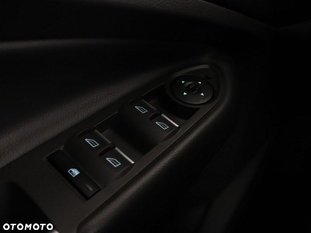 Ford Kuga 1.5 EcoBoost 2x4 ST-Line - 34