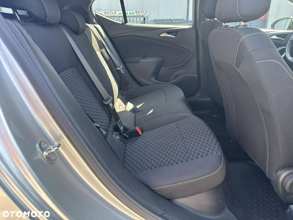 Opel Astra - 18