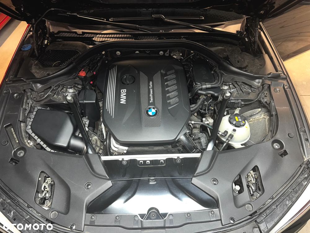 BMW Seria 5 530d xDrive - 8