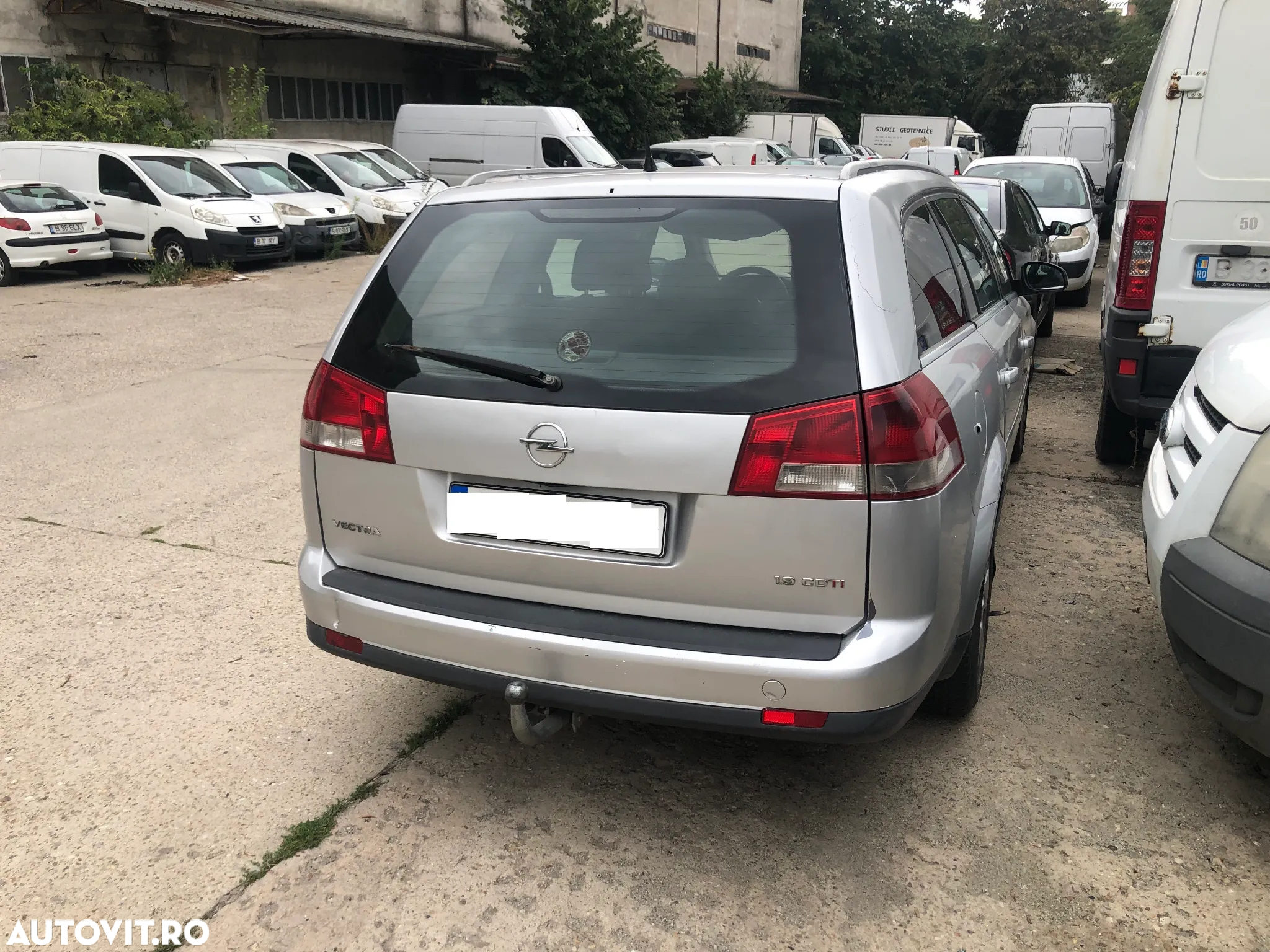 Dezmembrez Opel Vectra C break non facelift gri 1,9 CDTI 2003 - 4