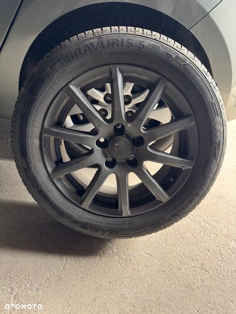 Kia Carens 1.6 GDI M - 6