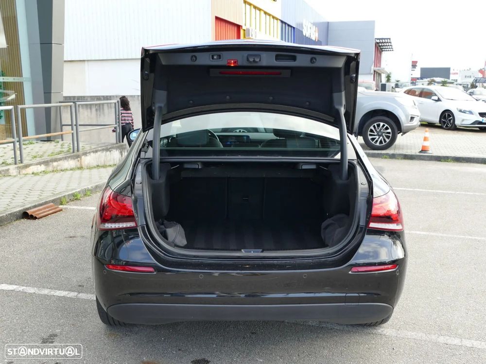 Mercedes-Benz A 250 Limousine e Style Plus - 13