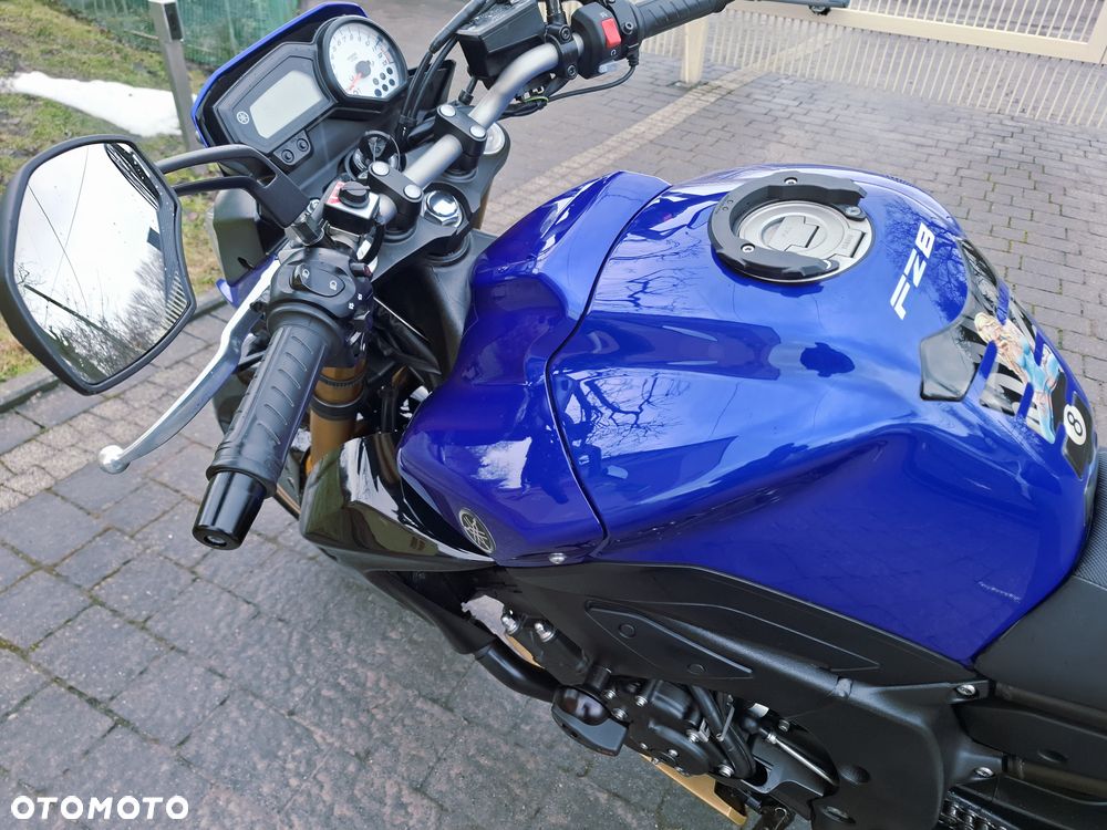 Yamaha FZ8 - 28