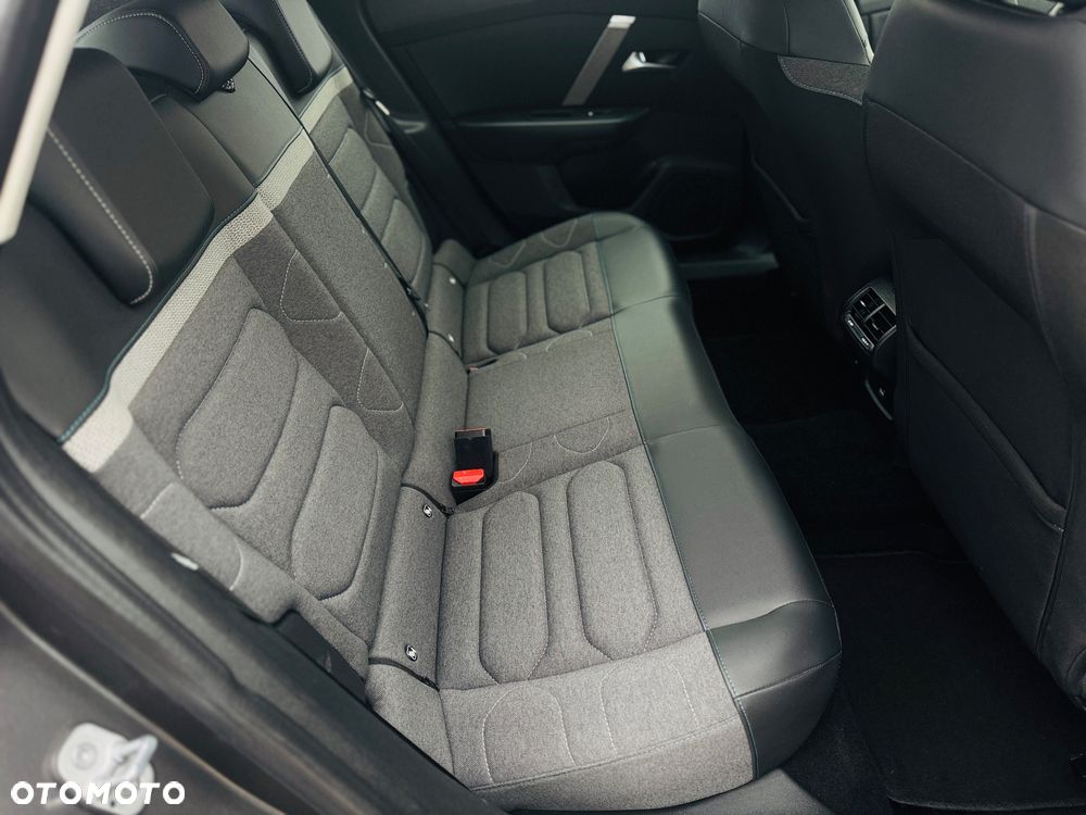 Citroën C4 BlueHDi 130 Stop&Start EAT8 SHINE - 9