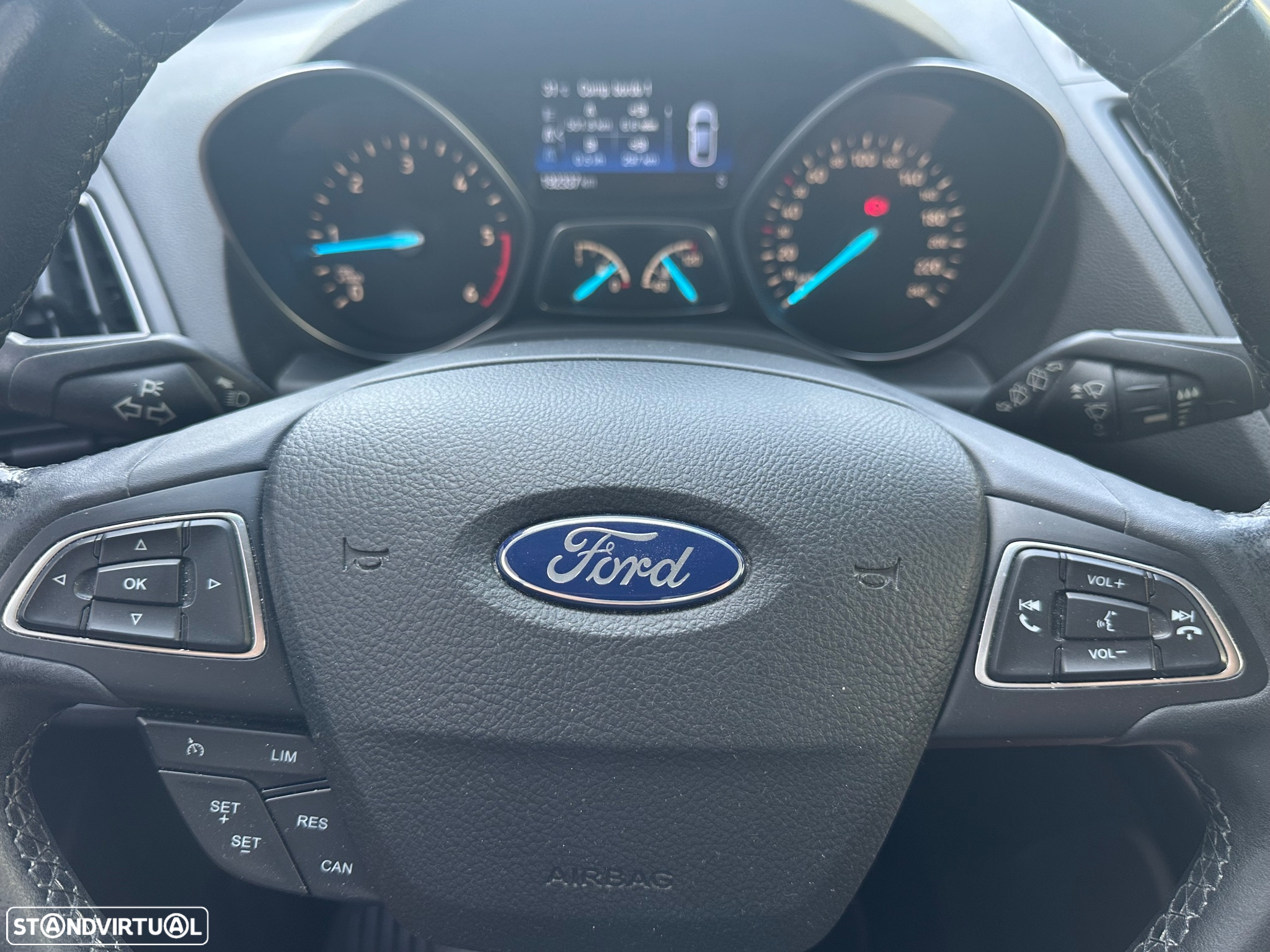 Ford Kuga 1.5 TDCi Titanium - 9