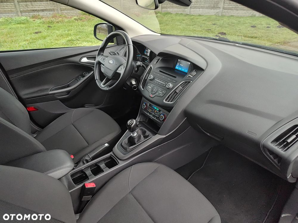 Ford Focus 1.0 EcoBoost Edition - 25