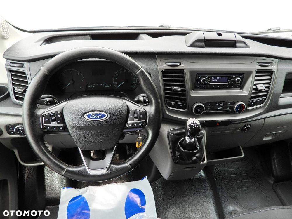 Ford TRANSIT CHŁODNIA KONTENER 0*C 8 PALET TEMPOMAT BLIŹNIACZE KOŁA KLIMATYZACJA  130KM - 30