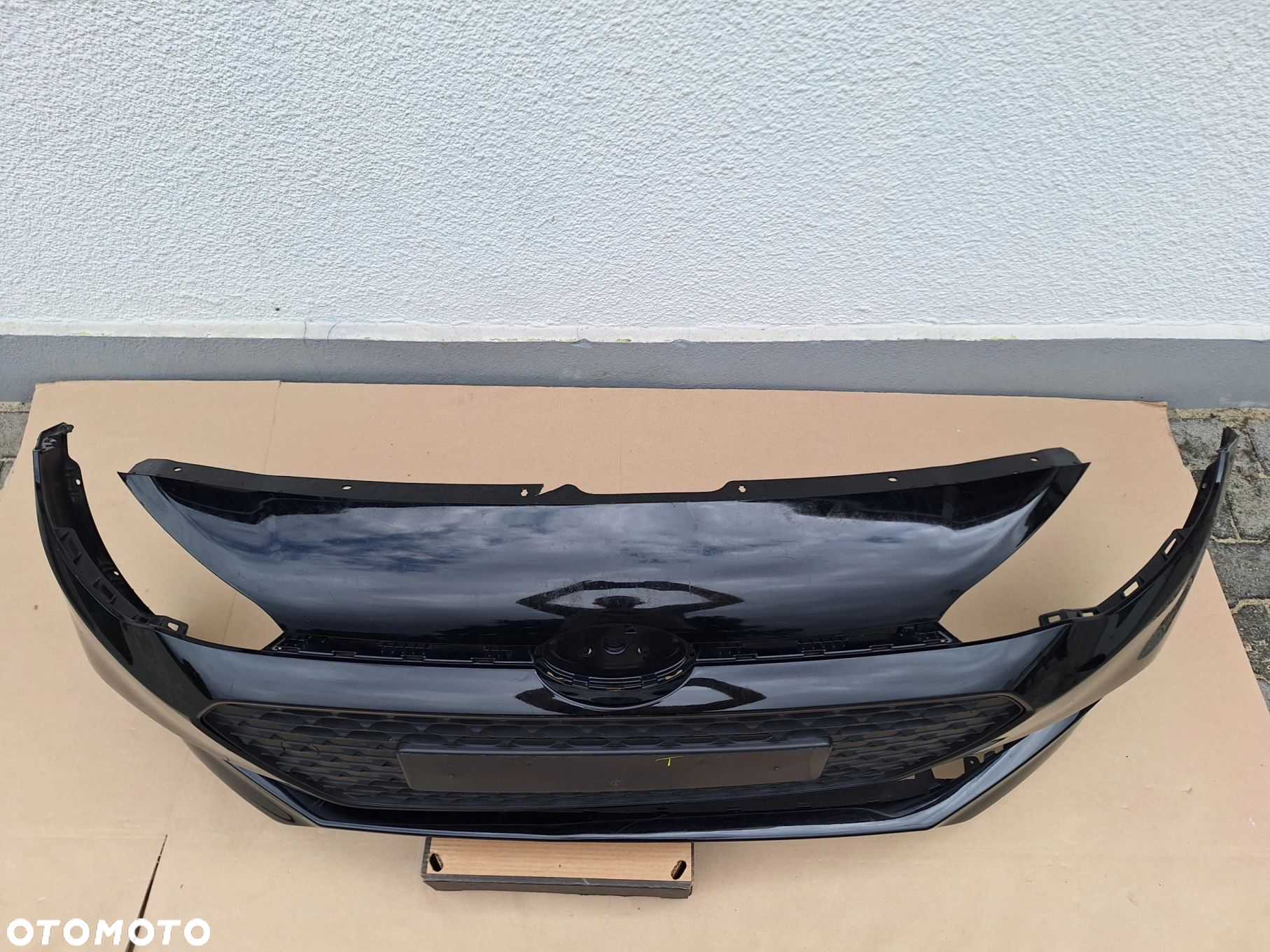 HYUNDAI i20 II 14-17 ZDERZAK PRZÓD PRZEDNI ORYGINAŁ 86511-C8000 WYSYŁKA 24h - 7