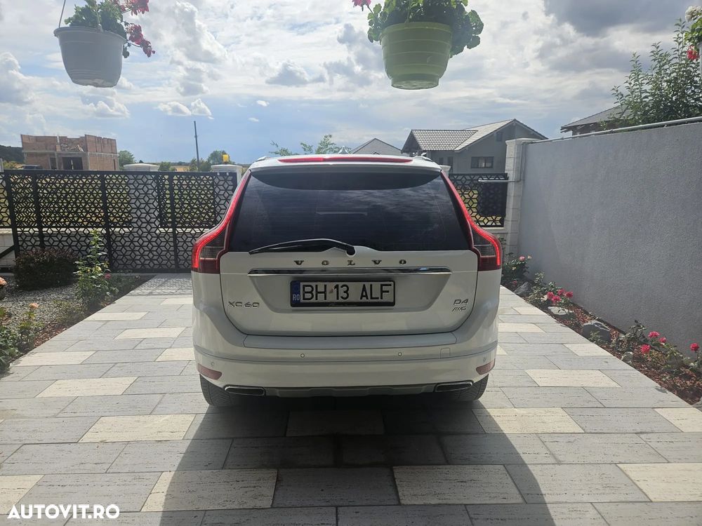 Volvo XC 60 D4 AWD Ocean Race - 6