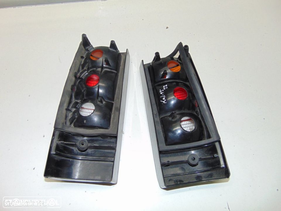 Opel Kadett D farolins de trás - 3