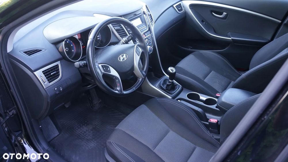 Hyundai i30 1.4 CRDi Advantage - 8