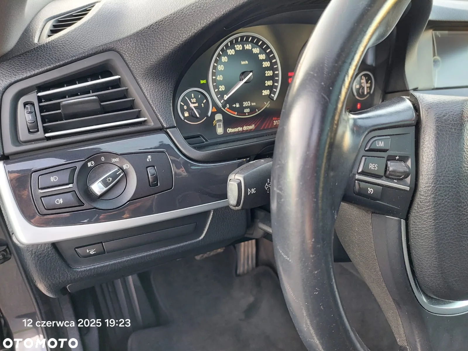 BMW Seria 5 520d Touring - 8