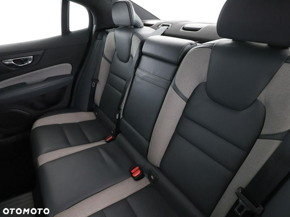 Volvo S60 - 18