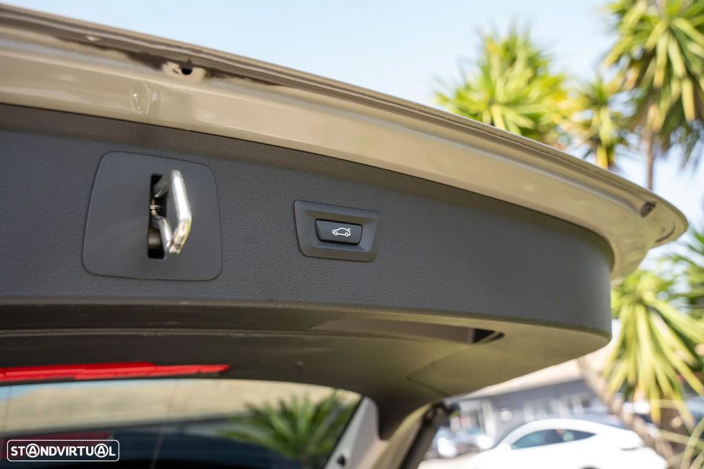 BMW 216 Active Tourer d Line Luxury Auto - 18