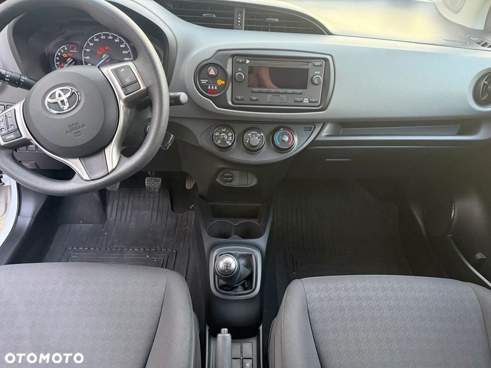 Toyota Yaris 1.0 VVT-i - 8