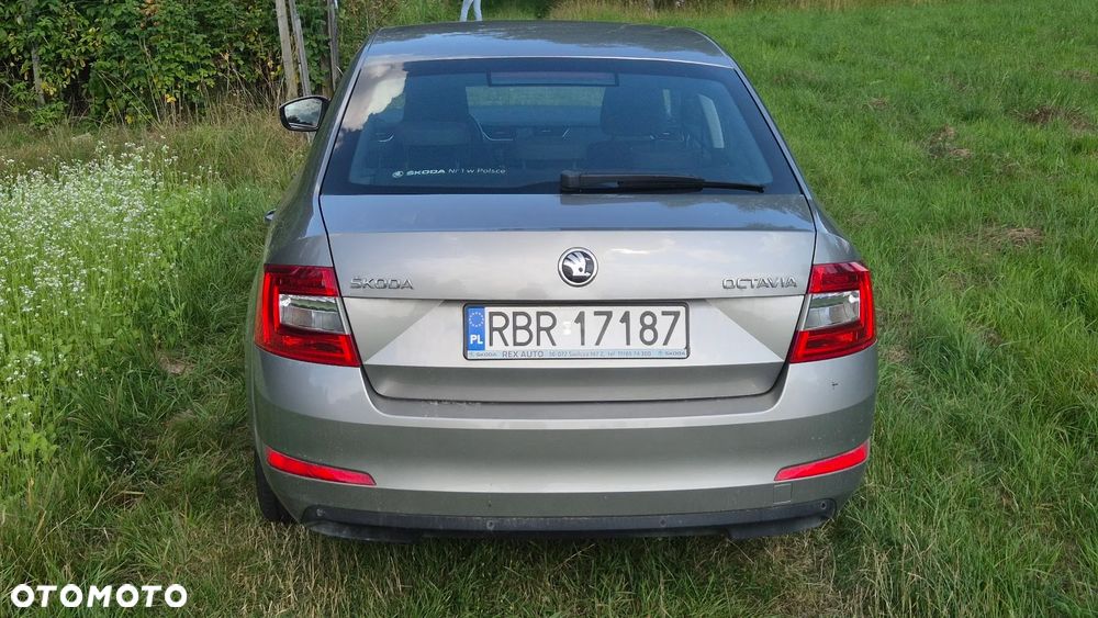 Skoda Octavia 1.4 TSI Ambition - 6