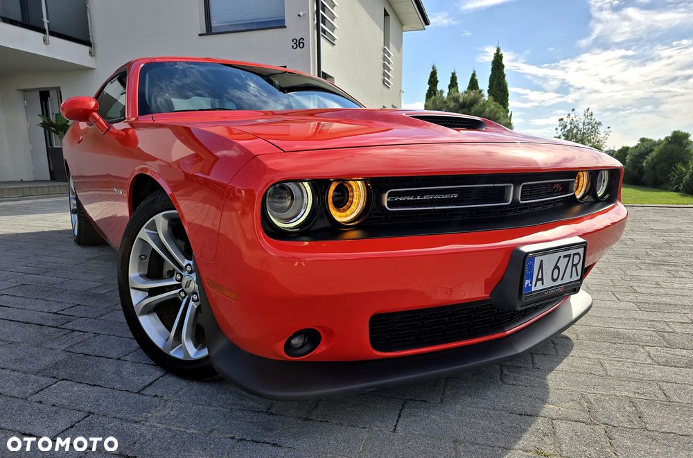 Dodge Challenger - 34