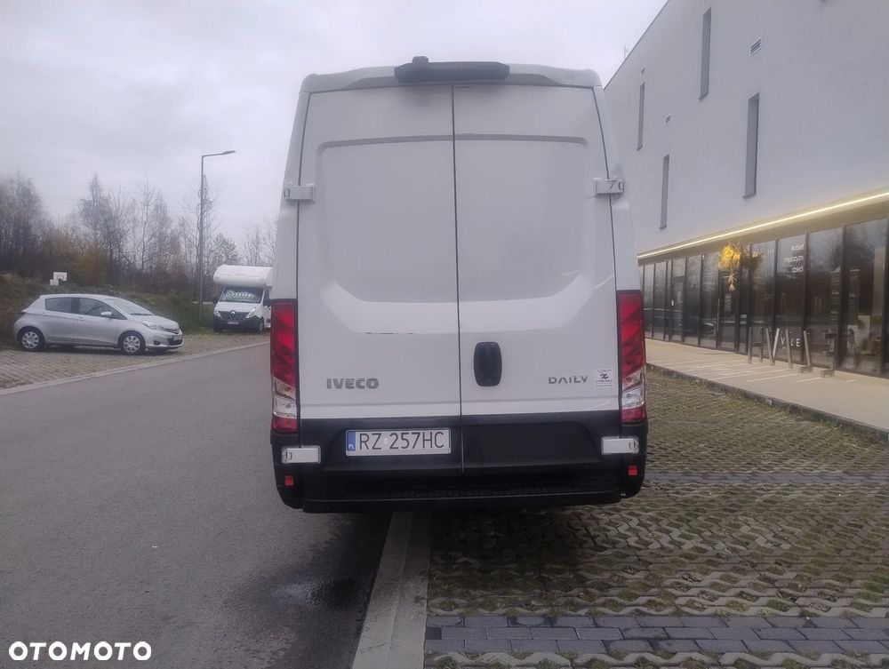 Iveco Daily - 10