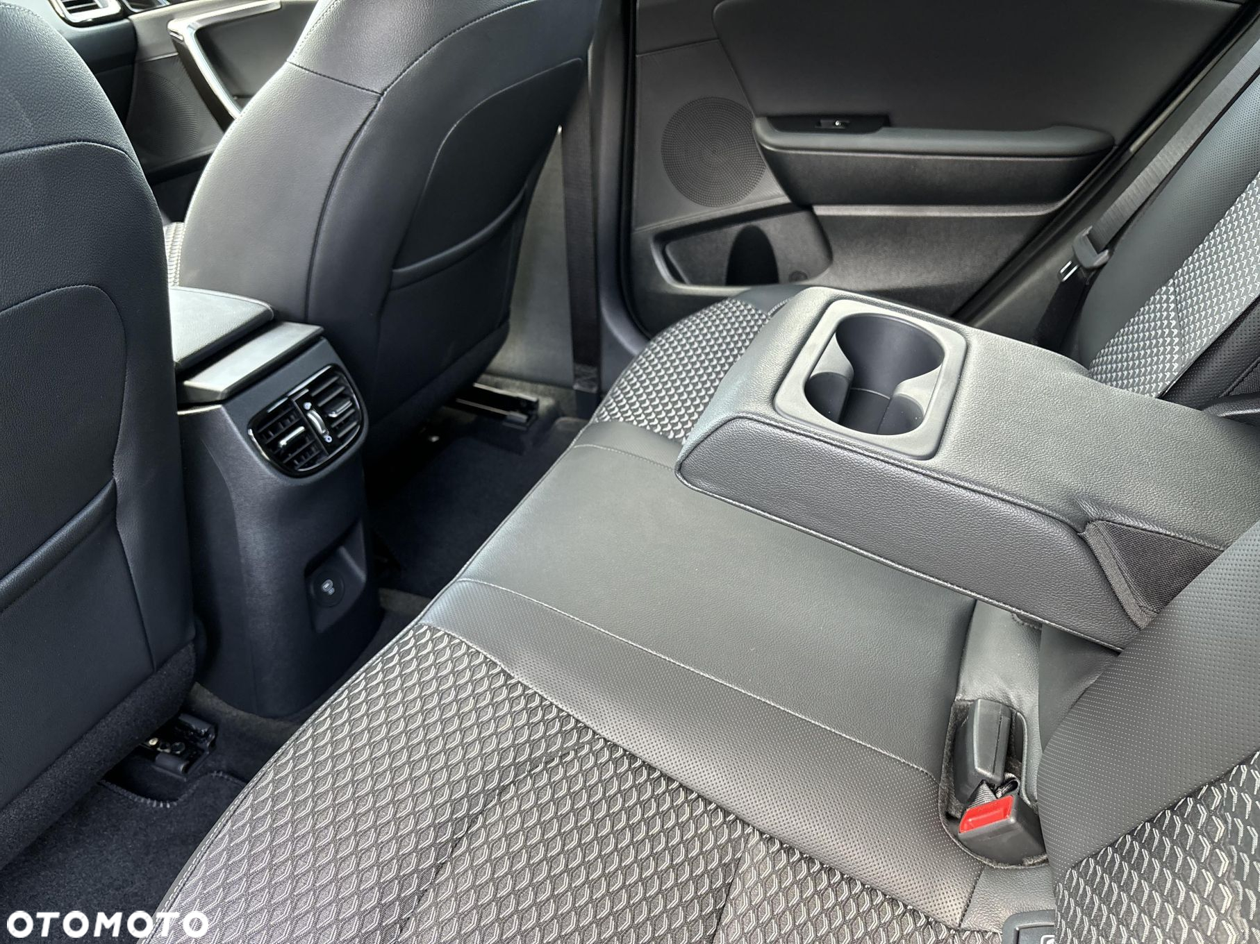 Kia Ceed 1.5 T-GDI L DCT - 24