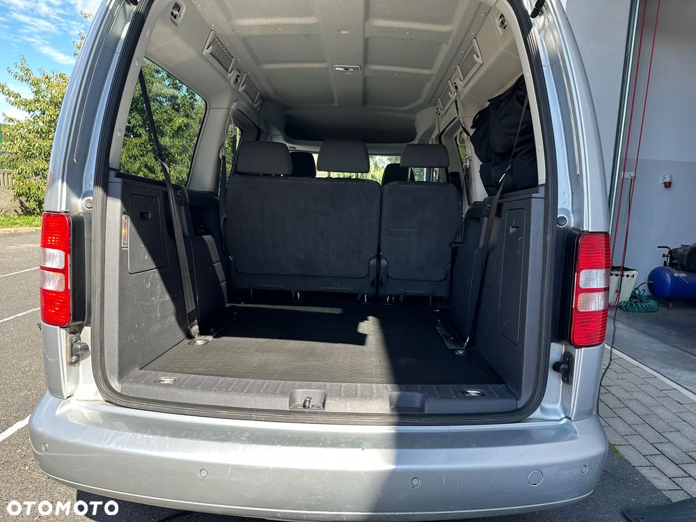 Volkswagen Caddy 2.0 TDI Comfortline 4Motion - 6