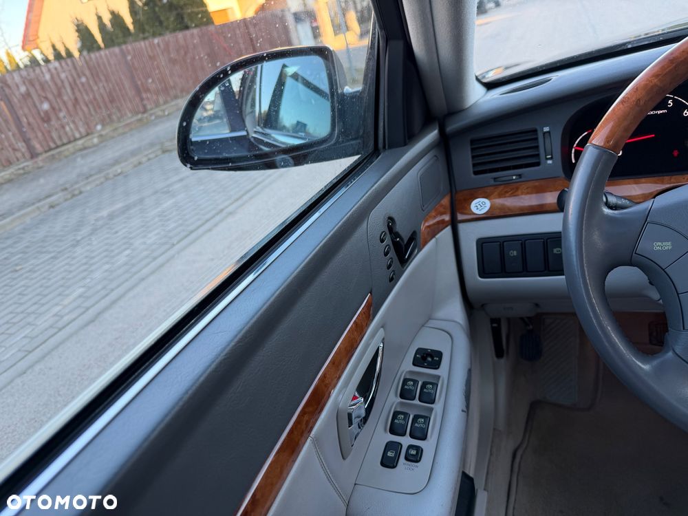 Kia Opirus 3.5 V6 Executive - 23