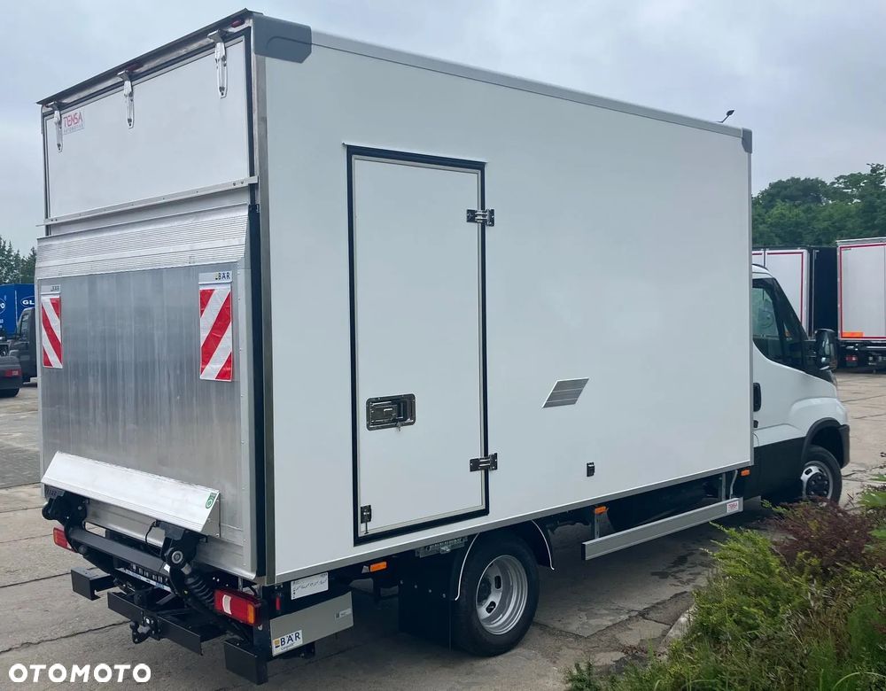 Iveco 3.0 Daily 35C18 kontener winda 750kg