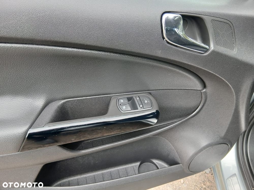 Opel Corsa 1.2 16V Enjoy - 20