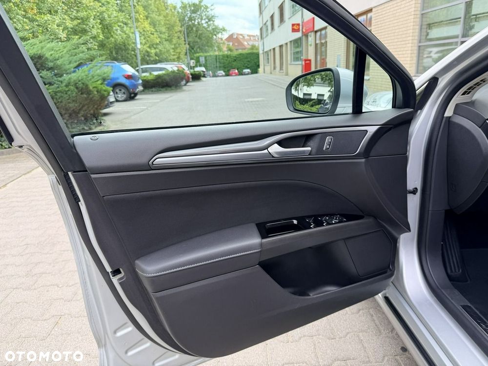 Ford Mondeo - 18