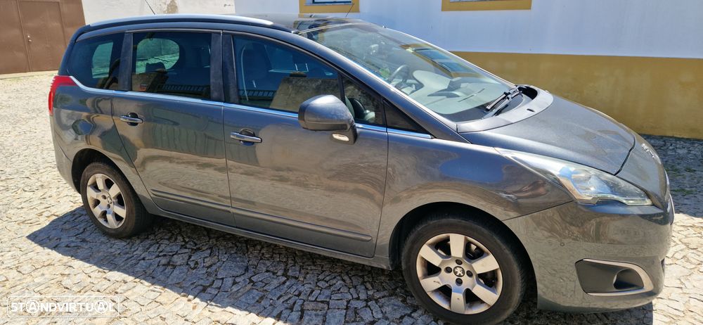 Peugeot 5008 1.6 BlueHDi Style - 3