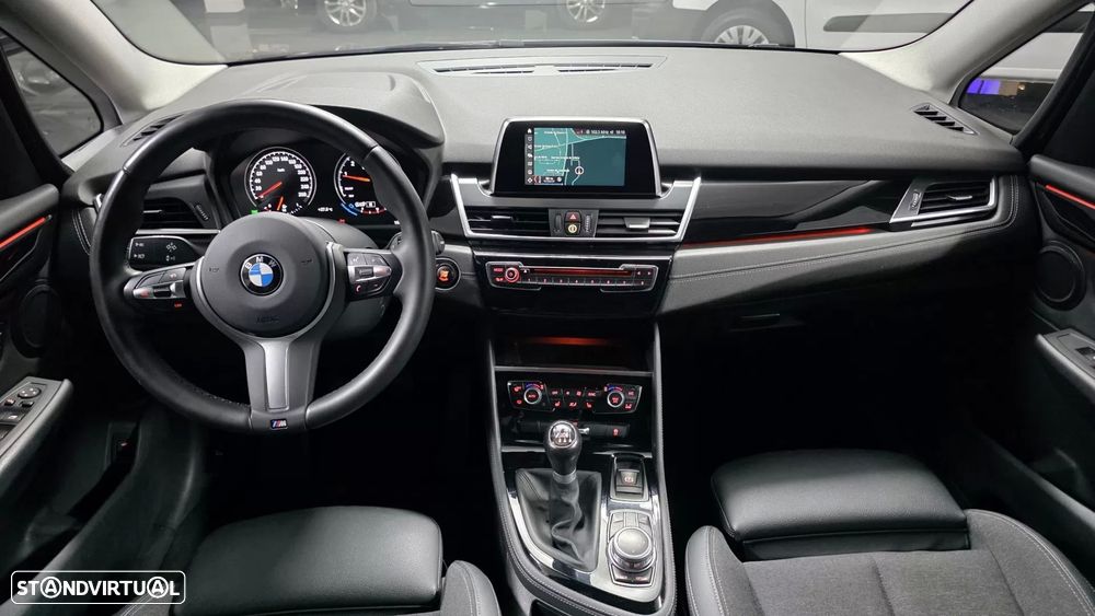 BMW 218 Gran Tourer i 7L Line Sport — fotografia 8