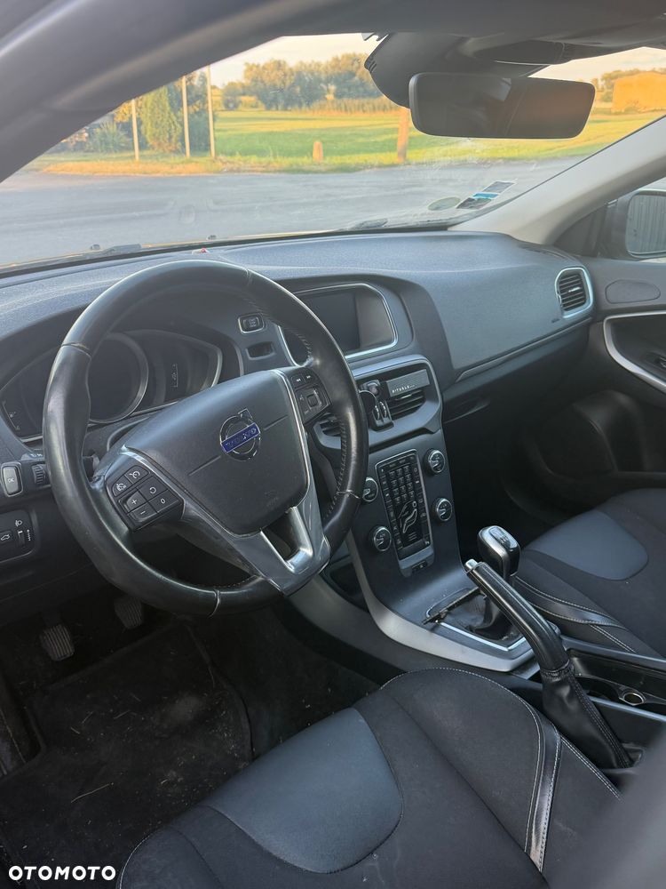 Volvo V40 D2 Momentum - 5