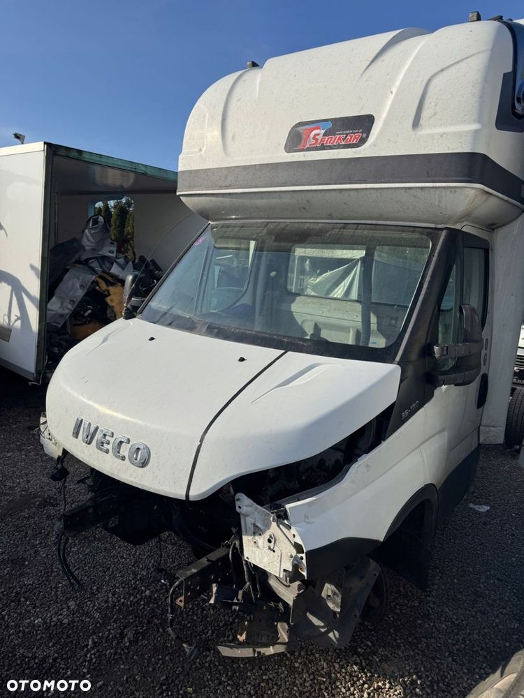 Iveco 35s18 3,0HPI 14-21r kabina z kurnikiem - 7