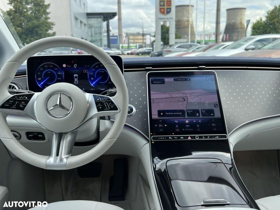 Mercedes-Benz EQE 300 - 13